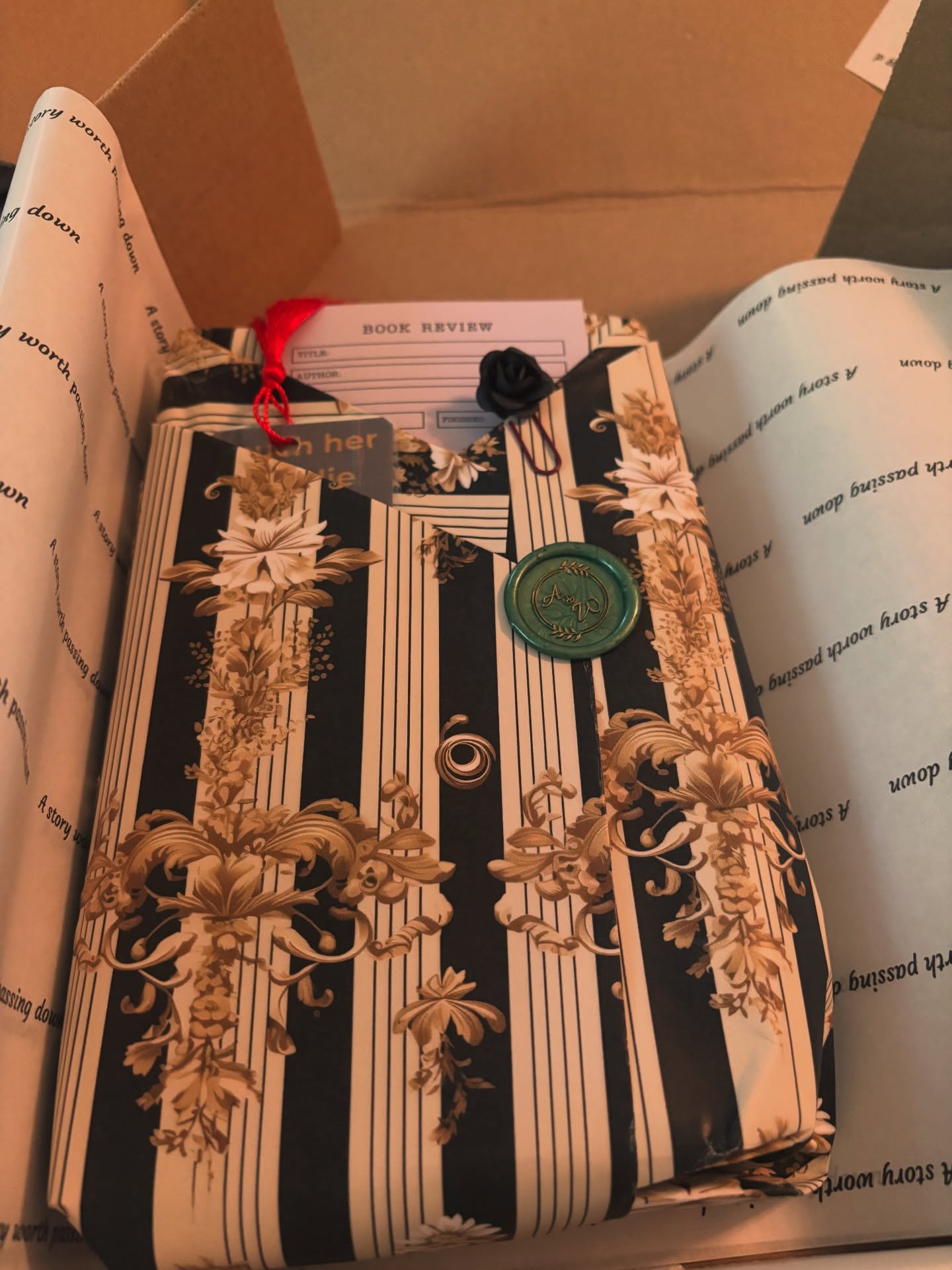 🌹 Linda’s Loves – Romance June Box